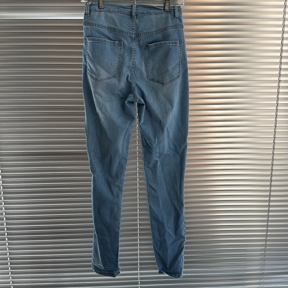 Blue jeans - Picture 3 of 4